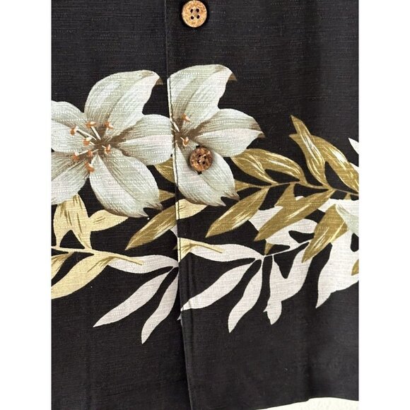 St John’s Bay Short Sleeve Button Up Silk Hawaiian Shirt Mens Medium - Picture 3 of 7